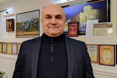 Енергетики "Житомиробленерго" виготовили 5000 окопних свічок та 30 "буржуйок" для ЗСУ Енергетики "Житомиробленерго" виготовили 5000 окопних свічок та 30 "буржуйок" для ЗСУ