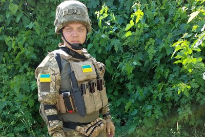 Боєць-штурмовик з ампутацією організовує зустрічі з луцькими школярами Боєць-штурмовик з ампутацією організовує зустрічі з луцькими школярами