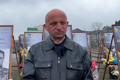 "Він кайфував від життя": у Дубні на Рівненщині попрощалися з солдатом Сергієм Ляшуком