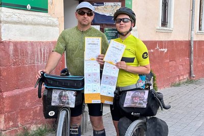 Збирали для "Вовків Да Вінчі": одеситка разом із батьком вирушили у благодійний велотур Збирали для "Вовків Да Вінчі": одеситка разом із батьком вирушили у благодійний велотур
