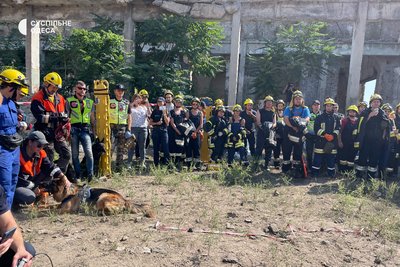 В Одесі група добровольців В Одесі група добровольців