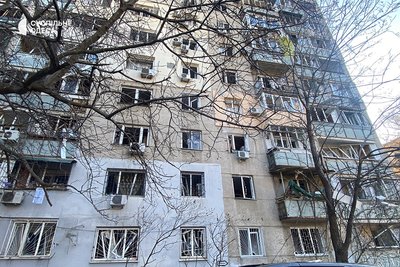 Понівечені авто, вибиті вікна та пошкоджені балкони: фото наслідків атаки РФ на Приморський район Одеси Понівечені авто, вибиті вікна та пошкоджені балкони: фото наслідків атаки РФ на Приморський район Одеси