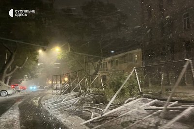 В Одесі продовжує вирувати негода: ситуація зі світлом, опаленням та водопостачанням у місті В Одесі продовжує вирувати негода: ситуація зі світлом, опаленням та водопостачанням у місті