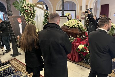 Прощання з Віталієм Білоножком у Національній філармонії 12 січня 2024 року Прощання з Віталієм Білоножком у Національній філармонії 12 січня 2024 року