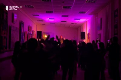 "Про жінок та для жінок": в Одесі відбувся "Культурний рейв" на честь Лесі Українки "Про жінок та для жінок": в Одесі відбувся "Культурний рейв" на честь Лесі Українки