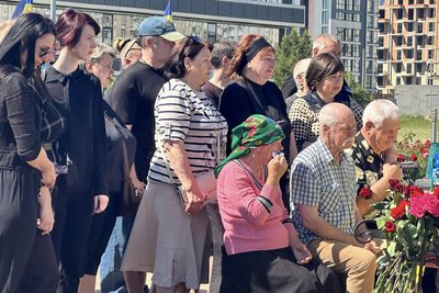 "55 герой": у громаді на Одещині попрощались з військовим, який вважався зниклим безвісти "55 герой": у громаді на Одещині попрощались з військовим, який вважався зниклим безвісти