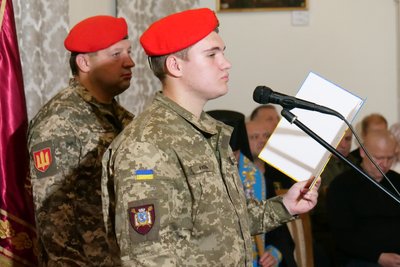 курсанти складають присягу, Збараж, Тернопільщина, військовий коледж курсанти складають присягу, Збараж, Тернопільщина, військовий коледж