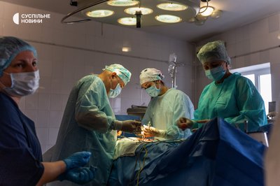 Медики оперують у Херсонському обласному онкодиспансері Медики оперують у Херсонському обласному онкодиспансері