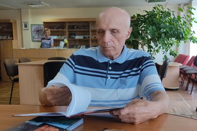 Проза про війну: як житомирянин після виходу на пенсію став письменником і підготував до друку понад 15 книжок Проза про війну: як житомирянин після виходу на пенсію став письменником і підготував до друку понад 15 книжок