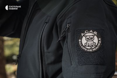 "Мені зрізають скотч з очей і стяжки з рук, я йду у бік України у футболці" — Михайло Вершинін про обмін та полон "Мені зрізають скотч з очей і стяжки з рук, я йду у бік України у футболці" — Михайло Вершинін про обмін та полон