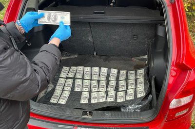 Засудили у серпні, а в жовтні знову затримали: на Одещині чоловіка підозрюють у переправленні людей через кордон Засудили у серпні, а в жовтні знову затримали: на Одещині чоловіка підозрюють у переправленні людей через кордон