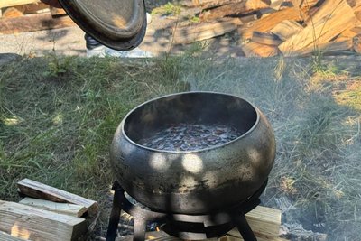 Традиційний, білий, з вишнями, космічний: в музеї на Житомирщині провели борщ-батл Традиційний, білий, з вишнями, космічний: в музеї на Житомирщині провели борщ-батл