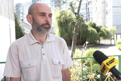 В житомирському ліцеї №34 представили нового директора, із 76 вчителів на представлення прийшли четверо В житомирському ліцеї №34 представили нового директора, із 76 вчителів на представлення прийшли четверо
