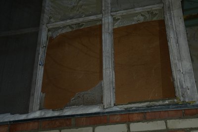 Влучання у сумському дворі: очевидці розповіли про російський удар Влучання у сумському дворі: очевидці розповіли про російський удар