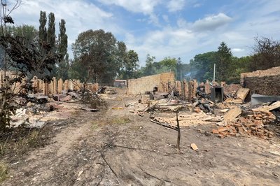 Внаслідок атаки РФ на Житомирщині постраждало селище в Новогуйвинській громаді: згоріли понад 50 об'єктів Внаслідок атаки РФ на Житомирщині постраждало селище в Новогуйвинській громаді: згоріли понад 50 об'єктів