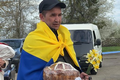 "Усі радісні — вся родина": на Одещині зустріли звільненого з полону Олексія Белінського "Усі радісні — вся родина": на Одещині зустріли звільненого з полону Олексія Белінського
