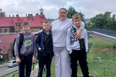 "Діти навчилися мріяти": історія опікунки п'ятьох дітей з Одещини "Діти навчилися мріяти": історія опікунки п'ятьох дітей з Одещини