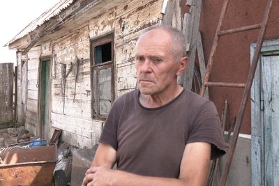 Як відновлюють будинки в селі на Житомирщині, яке постраждало 26 серпня від обстрілу росіян Як відновлюють будинки в селі на Житомирщині, яке постраждало 26 серпня від обстрілу росіян