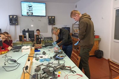 У волинському виші ремонтують військові безпілотники і тепловізори У волинському виші ремонтують військові безпілотники і тепловізори