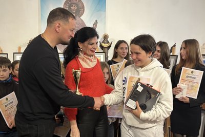 На Житомирщині нагородили переможців конкурсу фотографії "Літні канікули в рідній Україні" На Житомирщині нагородили переможців конкурсу фотографії "Літні канікули в рідній Україні"