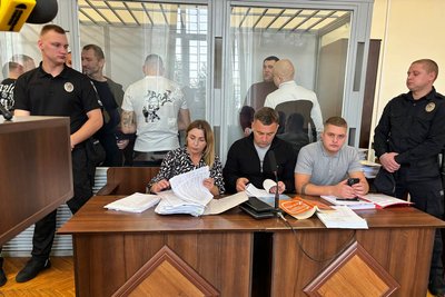 Суд у справі жителів Житомирщини, обвинувачених в рекеті, знову перенесли Суд у справі жителів Житомирщини, обвинувачених в рекеті, знову перенесли