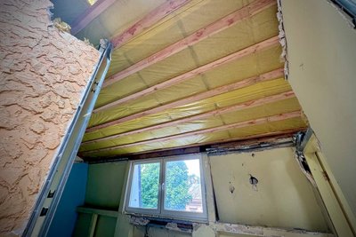 У центрі Одеси відновили будинок пошкоджений через ракетну атаку РФ У центрі Одеси відновили будинок пошкоджений через ракетну атаку РФ