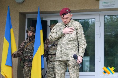 У Житомирі відкрили меморіальну дошку полеглому воїну Федору Наливайку У Житомирі відкрили меморіальну дошку полеглому воїну Федору Наливайку