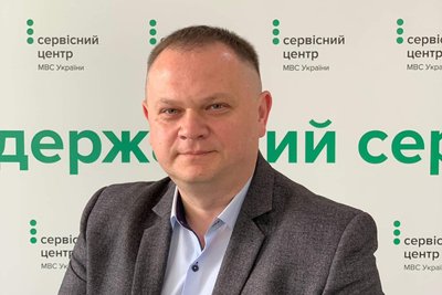 На чому їздять керівники сервісних центрів МВС Сумщини: дані з декларацій На чому їздять керівники сервісних центрів МВС Сумщини: дані з декларацій