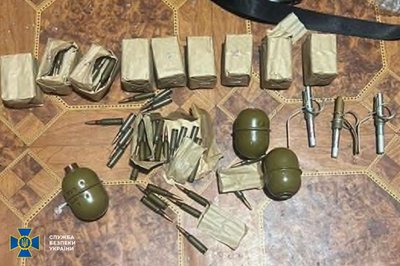 Збирав дані про ППО та слідчих СБУ: в Одесі затримали чоловіка за підозрою у держзраді Збирав дані про ППО та слідчих СБУ: в Одесі затримали чоловіка за підозрою у держзраді