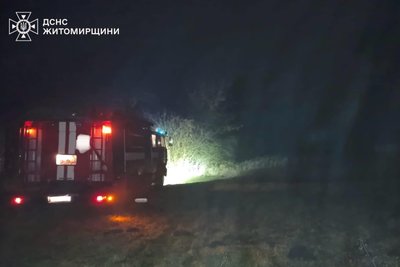 Обстріли військ РФ вночі 25 грудня — у Житомирському районі горіла господарська споруда Обстріли військ РФ вночі 25 грудня — у Житомирському районі горіла господарська споруда
