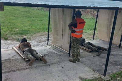 Замість аудиторії — умови, наближені до бойових: у Звягелі студентів-медиків навчали нацспротиву Замість аудиторії — умови, наближені до бойових: у Звягелі студентів-медиків навчали нацспротиву