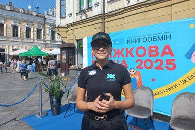 "Книжкова площа": приблизно 2 тисячі книжок принесли до бібліотек житомиряни для книгообміну "Книжкова площа": приблизно 2 тисячі книжок принесли до бібліотек житомиряни для книгообміну