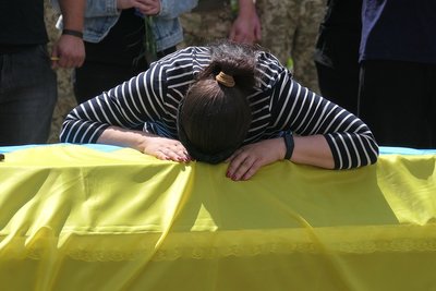 "Тато як супергерой був". Спогади про військового Олександра Єрмоленка з Глухова "Тато як супергерой був". Спогади про військового Олександра Єрмоленка з Глухова