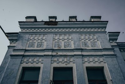 продають палац продають палац