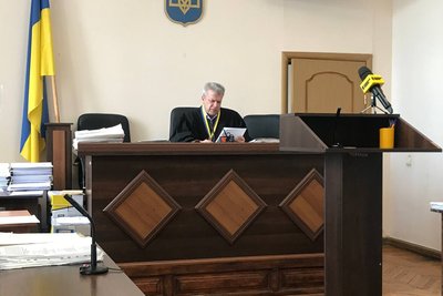 У Житомирі суд продовжує розглядати справу вчительки ліцею, яку обвинувачують у виправдовуванні агресії РФ У Житомирі суд продовжує розглядати справу вчительки ліцею, яку обвинувачують у виправдовуванні агресії РФ