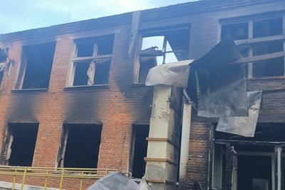 Будівля непрацюючого освітнього закладу в Золочеві, куди влучив російський «Шахед» Будівля непрацюючого освітнього закладу в Золочеві, куди влучив російський «Шахед»