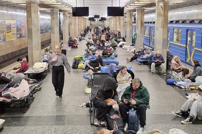 Під час масованого обстрілу Києва в метро перебували 27 500 людей Під час масованого обстрілу Києва в метро перебували 27 500 людей