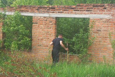 "Радіус обстеження збільшився": на Харківщині до пошуків зниклої дівчинки залучили водолазів "Радіус обстеження збільшився": на Харківщині до пошуків зниклої дівчинки залучили водолазів