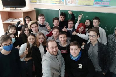 "Мемчики зближують": вчитель історії про сучасну освіту, кордони зумерів та війни за студентів "Мемчики зближують": вчитель історії про сучасну освіту, кордони зумерів та війни за студентів
