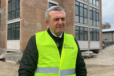 "Я справді вражений": делегація з Європи оглянула будинок для ВПО, який планують здати у вересні на Рівненщині "Я справді вражений": делегація з Європи оглянула будинок для ВПО, який планують здати у вересні на Рівненщині
