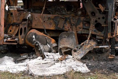 Уламок пробив голову охоронцю складів: армія РФ атакувала Одесу безпілотниками Уламок пробив голову охоронцю складів: армія РФ атакувала Одесу безпілотниками