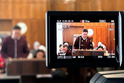 В Житомирі суд залишив в СІЗО вісьмох обвинувачених у справі про вимагання, вбивство і викрадення людей В Житомирі суд залишив в СІЗО вісьмох обвинувачених у справі про вимагання, вбивство і викрадення людей