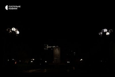 Місто у пітьмі. Київ вже тиждень у режимі економії електрики (Фоторепортаж) Місто у пітьмі. Київ вже тиждень у режимі економії електрики (Фоторепортаж)