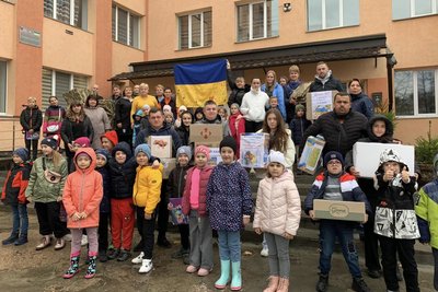Вінницький ліцей придбав авто для 65-ї окремої механізованої бригади Вінницький ліцей придбав авто для 65-ї окремої механізованої бригади