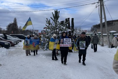 У Кролевці встановили "Ялинку надії" У Кролевці встановили "Ялинку надії"