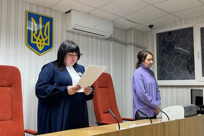 "Не різав ніякі шини": у Харкові взяли під варту підозрюваного у пошкодженні понад 150 автівок "Не різав ніякі шини": у Харкові взяли під варту підозрюваного у пошкодженні понад 150 автівок
