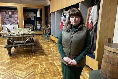 "День музейного селфі" відзначають у Житомирському обласному краєзнавчому музеї. Як взяти участь в акції та виграти приз "День музейного селфі" відзначають у Житомирському обласному краєзнавчому музеї. Як взяти участь в акції та виграти приз