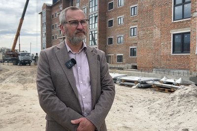 "Я справді вражений": делегація з Європи оглянула будинок для ВПО, який планують здати у вересні на Рівненщині "Я справді вражений": делегація з Європи оглянула будинок для ВПО, який планують здати у вересні на Рівненщині