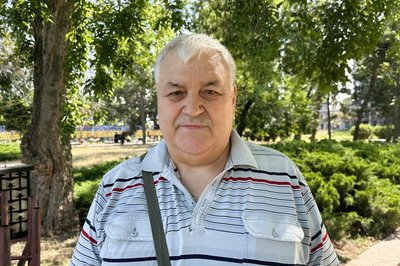У Миколаєві люди протестували проти звільнення командира 123 бригади ТрО Макухи У Миколаєві люди протестували проти звільнення командира 123 бригади ТрО Макухи