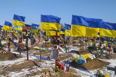 Не вистачає місця для поховань: у Харкові розширять Алею Слави